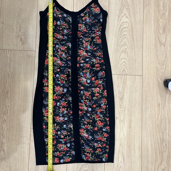 Ruched Black Floral Bodycon Dress - Picture 9 of 9